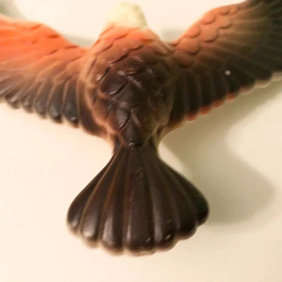 Vintage  Magic Balancing Bird Bald Eagle Stays In The Air Taiwan - Picture 8 of 13